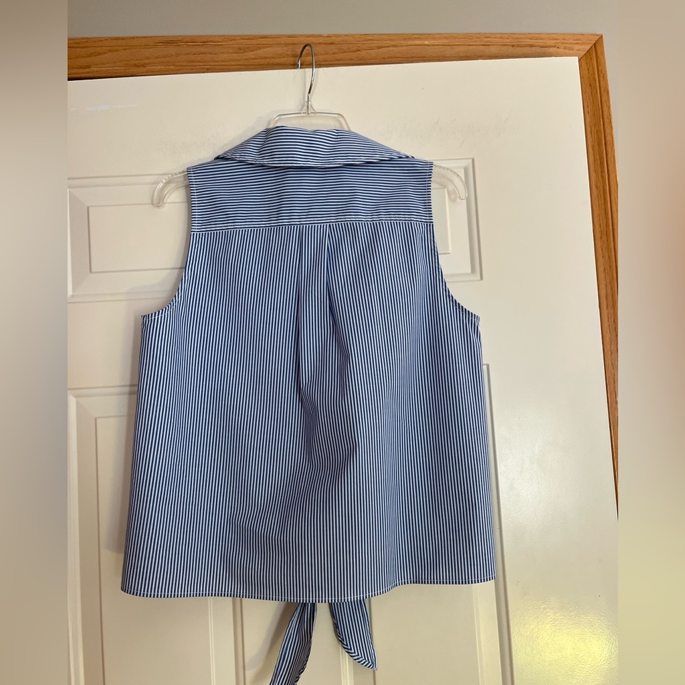Women’s Casa Cabana blue white pinstripe sleeve collar button shirt. Size small - Picture 6 of 12